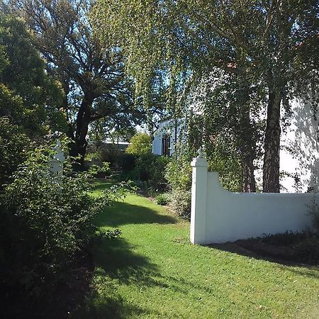 Toad Hall Guest House Wakkerstroom Екстер'єр фото