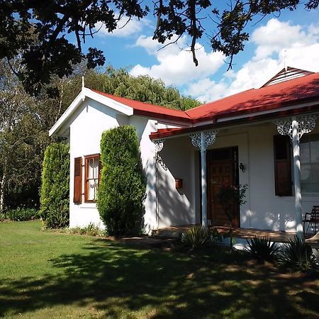 Toad Hall Guest House Wakkerstroom Екстер'єр фото