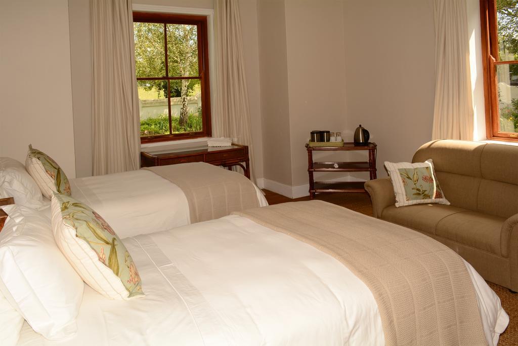 Toad Hall Guest House Wakkerstroom Екстер'єр фото