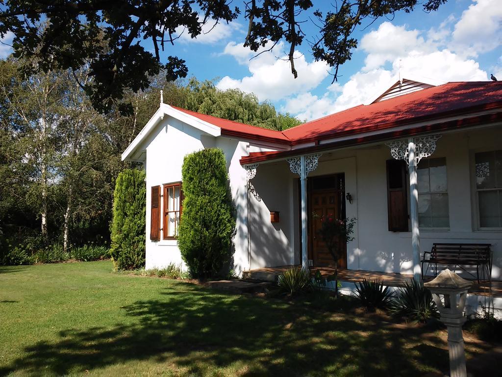 Toad Hall Guest House Wakkerstroom Екстер'єр фото