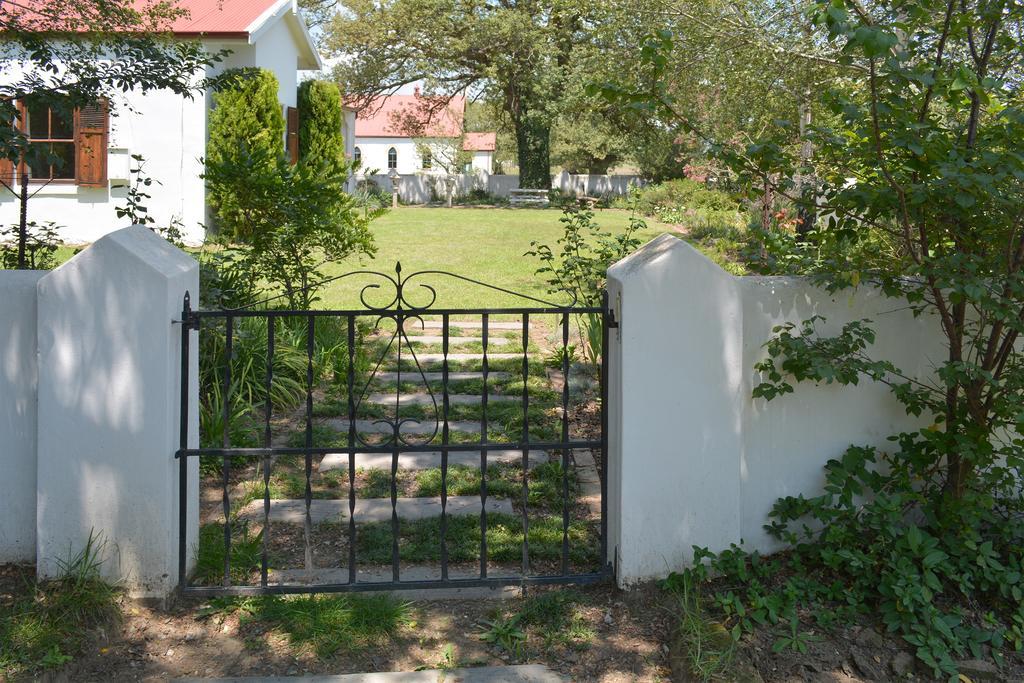 Toad Hall Guest House Wakkerstroom Екстер'єр фото