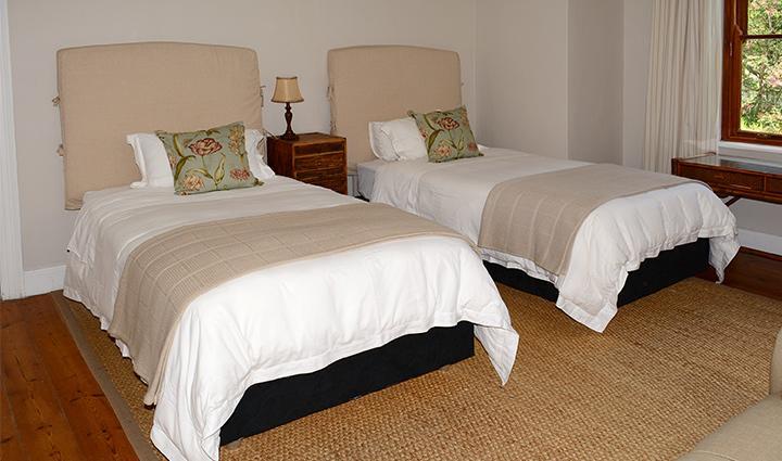Toad Hall Guest House Wakkerstroom Екстер'єр фото
